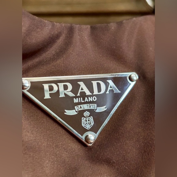 Prada Tessuto Hamal Y2K nylon with leather trim purse- authenticated - Picture 9 of 17